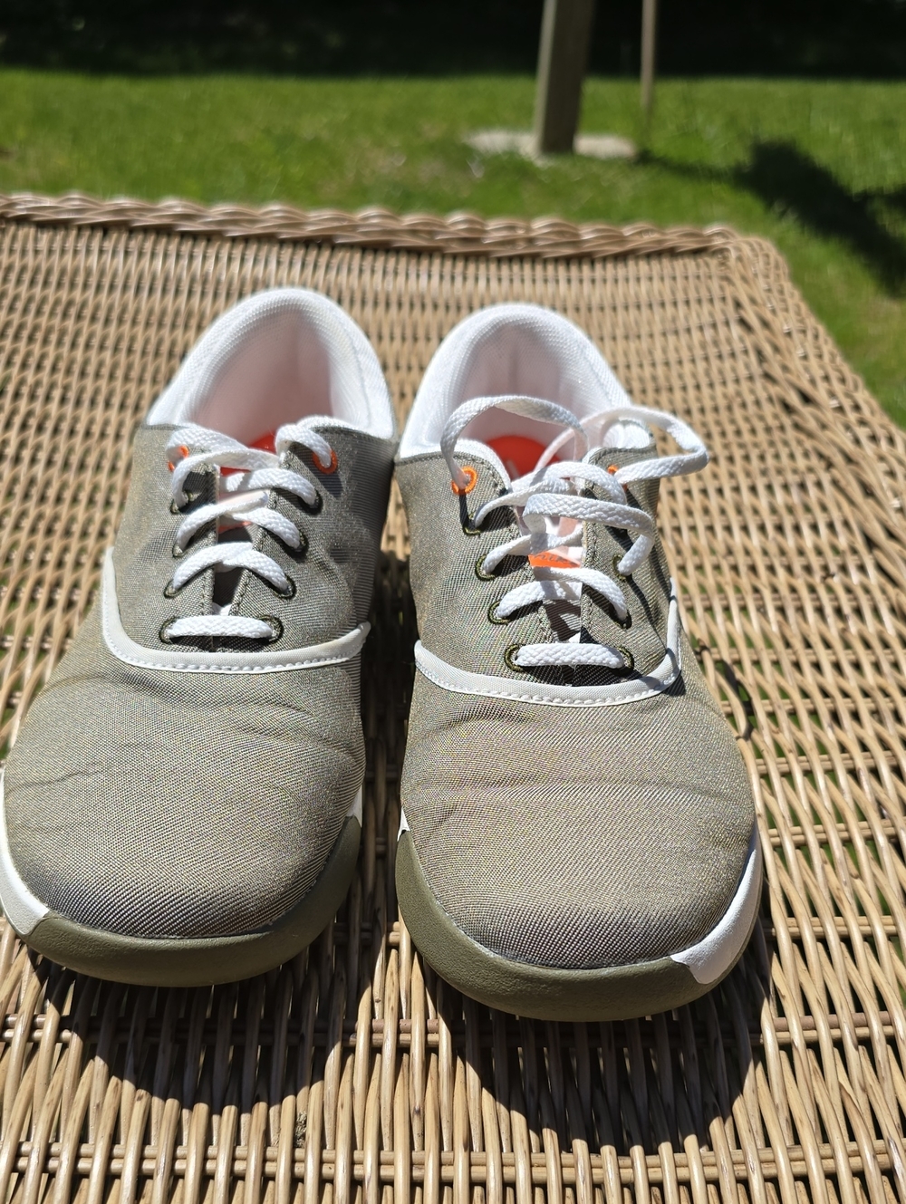 Nike Gray Golf Shoes Low-Top Sneakers with White Accents